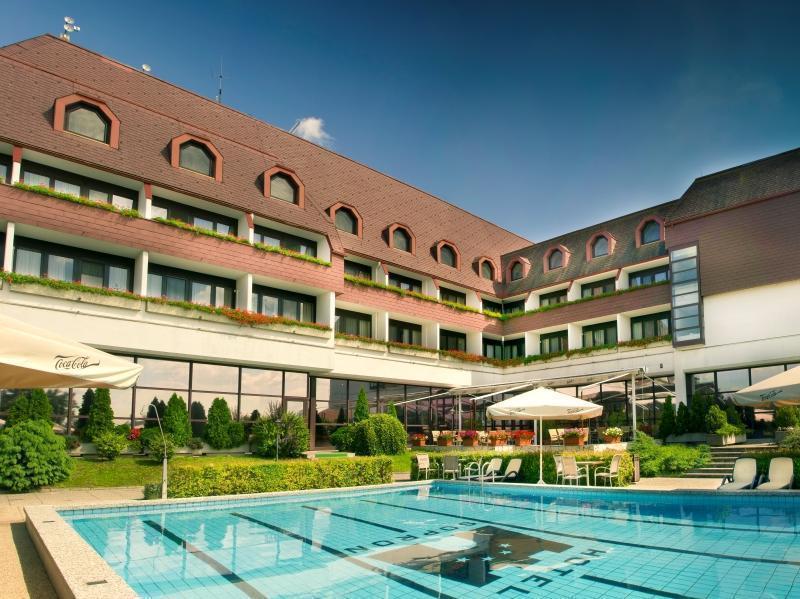 Hotel Sopron Exterior photo